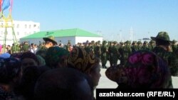 Военная присяга новобранцев, Туркменистан (архивное фото)