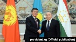 Сооронбай Жээнбеков менен Нурсултан Назарбаев Астанадагы саммитте. 15-март, 2018-жыл. 