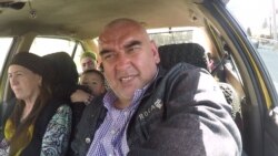 Таксист Толиб Бахранов