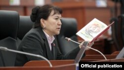 Депутат ЖК Айнуру Алтыбаева.
