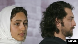 Iran -- Bahram Radan and Golshifteh Farahani, actors of Santuri Movie directed by Daruish Mehrjoie in a news conference,2007