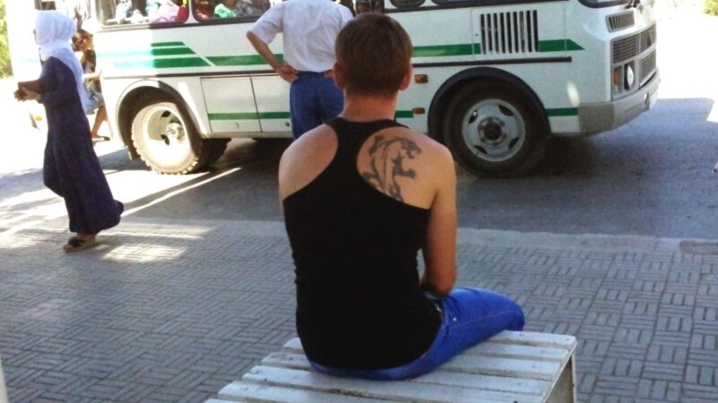 В Грузии несовершеннолетним заключенным помогут удалить татуировки