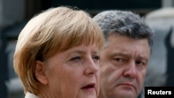 Angela Merkel i Petro Porošenko