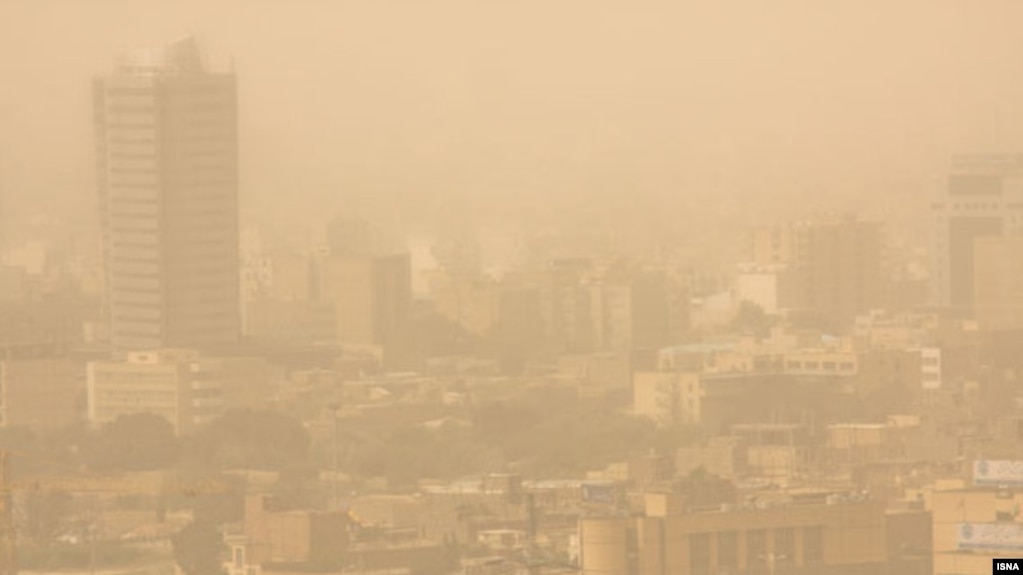 تصویر آرشیوی از آلودگی هوا در تبریز