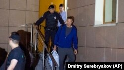 Aleksei Navaljni prilikom hapšenja 24. jula 2019.