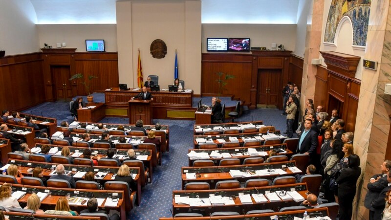 Qeveria e re maqedonase për votim në Kuvend