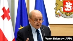 GEORGIA -- French Foreign Minister Jean-Yves Le Drian gives a speech during a meeting with his Georgian counterpart Mikheil Janelidze on May 26, 2018 in Tbilisi. 