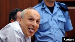 Экс министр МВД Грузии Мерабишвили в суде выглядел даже веселым