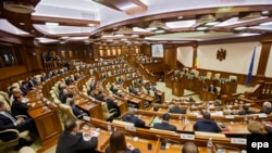 În Parlamentul de la Chişinău