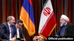 U.S. - Iranian President Hassan Rouhani (R) and Armenian Prime Minister Nikol Pashinian meet in New York, 25 September 2018.