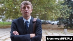 Адвокат Олексій Ладін