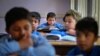 افزایش فقر در افغانستان؛ یک دانش آموز: اگر نان باشد می‌خورم اگر نباشد گرسنه مکتب می‌آیم