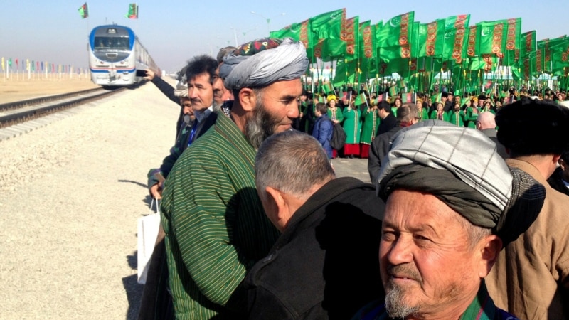 Türkmenistanyň owgan halkyna, şol sanda etniki türkmenlere iberen ynsanperwer kömegini 