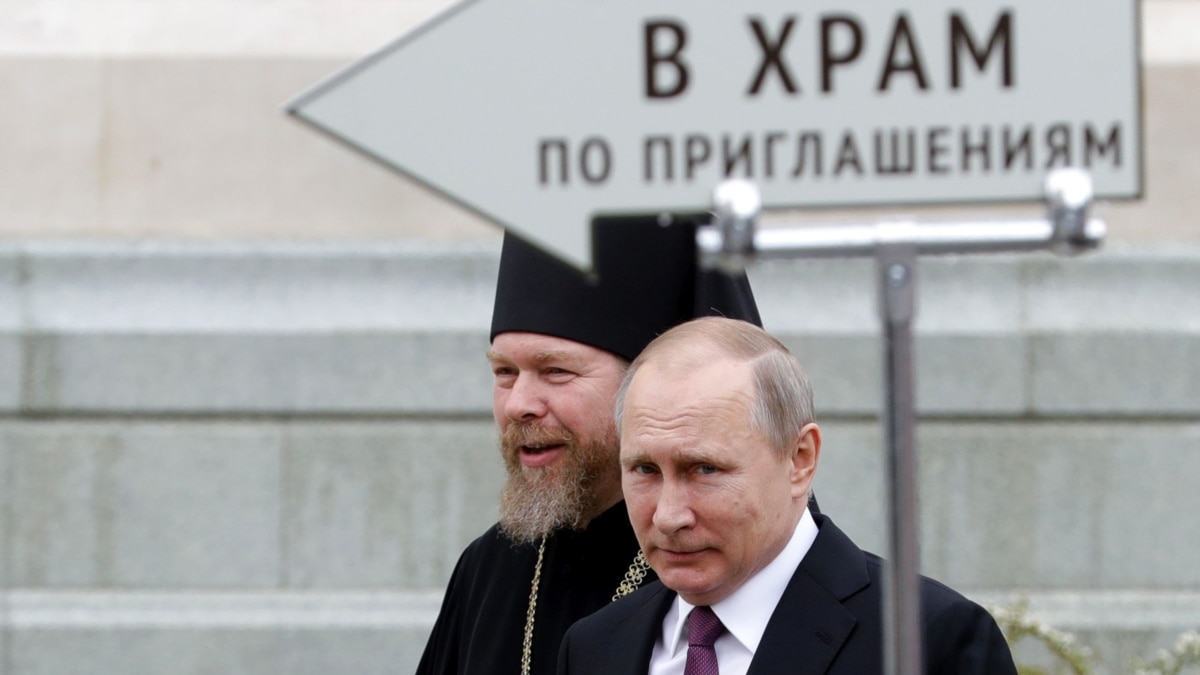 A metropolitan associated with Putin will take up a post in the Crimean Metropolis