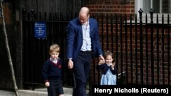 Princi William me fëmijët e tij.