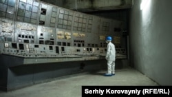  Една от старите командни зали на Чернобилската атомна електроцентрала. 