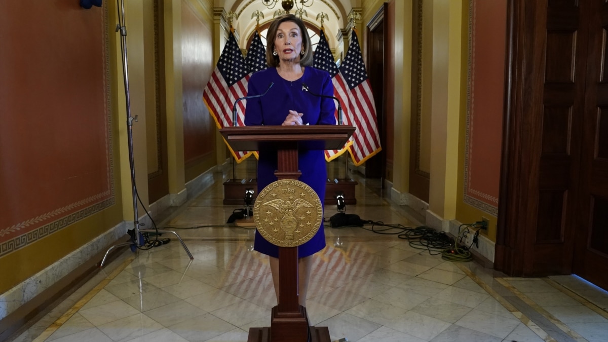 Nancy Pelosi officially announces bid for House Speaker