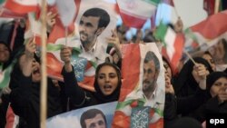 هوادران محمود احمدی‌نژاد در جریان تبلیغات انتخاباتی