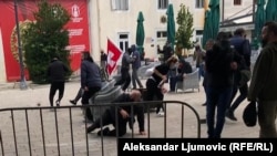 Protestatari muntenegreni împrăștiații cu gaze lacrimogene de către forțele de ordine. Cetinje, 5 septembrie 2021