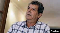 Kubalı dissident Oswaldo Paya Havanada Reuters agentliyinə müsahibə verərkən 08 sentyabr 2012
