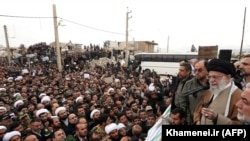 Lideri Suprem iranian, Ayatollah Ali Khamenei, gjatë vizitës së tij në provincën Kermenshah.