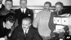 На подписании Договора о ненападении между СССР и Германией. Москва, 23 августа 1939 года.