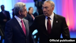 Kazakhstan - President Nursultan Nazarbayev and his Armenian counterpart Serzh Sarkisian talk during a summit in Astana, 29May2014.