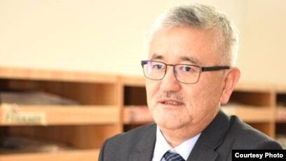 Полиция қызметкерінің жәбірленушіні сиқырлаған секс видеосы