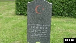 Almaniya, Düdənginskinin məzarı, 11 iyul 2009