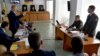 Прокурор зачитує обвинувальний акт у справі про держзраду Януковича