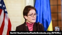 Посол США в Украине Мари Йованович