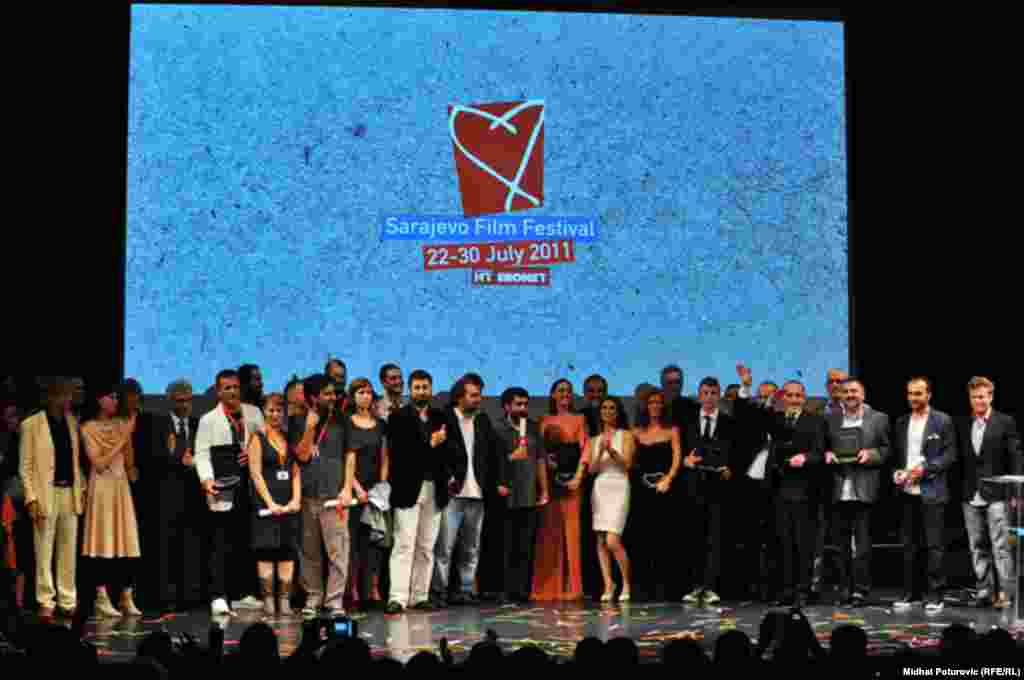 Zajednička fotografija dobitnika nagrade Srce Sarajeva