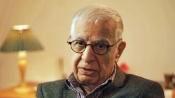 گفت‌وگو با امیر طاهری در مورد کارنامه حرفه‌ای احمد احرار