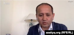 Казахский оппозиционный политик Мухтар Аблязов дает интервью Азаттыку по Skype'у. 25 мая 2017 года.