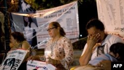 Пикет матерей, чьих детей убили на севере Мексики.