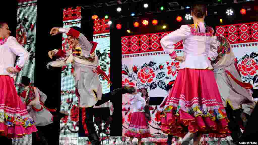  "Агыйдел" җыр һәм бию дәүләт ансамбле (Актаныш)