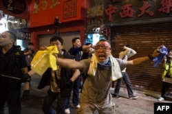 попытка разгона выступлений в Гонконге 19 октября