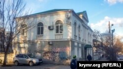 Qırımnın Rusiye akimiyeti zapt etken Qırımtatar Milliy Meclisiniñ binası, 2020 senesi fevral ayı