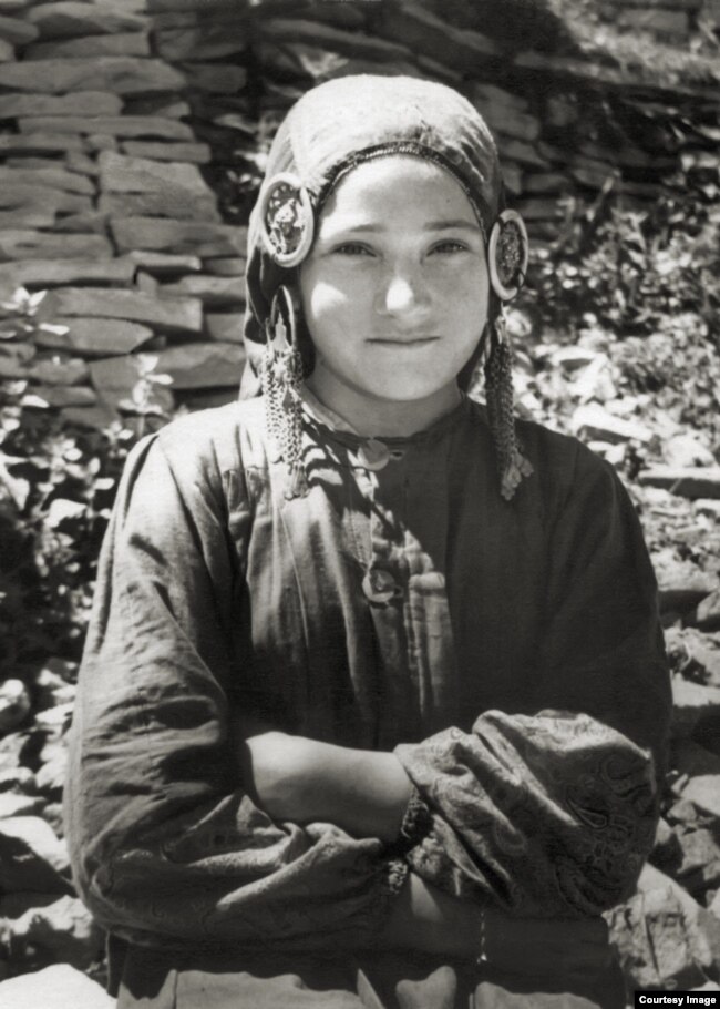 Жительница с. Гидатль, Дагестан