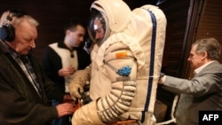 Russia -- Scientists test the "Orlan" space suit inside the Mars500 isolation facility in Moscow, 04Jun2010