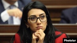 Armenia - Justice Minister Arpine Hovannisian attends a parliament session, Yerevan, 16Nov2015.