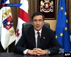 Президент Грузии Михаил Саакашвили обращается к нации в связи с российско-грузинским военным конфликтом. Август 2008 года. Скриншот телеканала "Рустави-2"