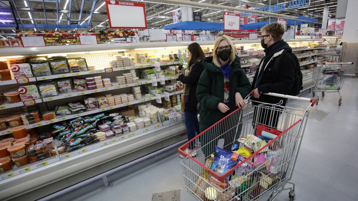 Радіо Свобода Weekly: чому в Україні ростуть ціни на продукти і що буде восени? - Vimarsana News