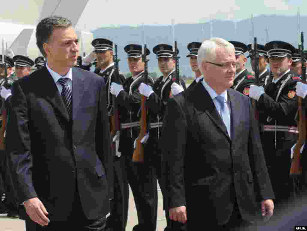 Hrvatski predsjednik Ivo Josipović izjavio je da Hrvatska i Crna Gora imaju identične ambicije oko pridruživanja Europskoj uniji te da blisko surađuju na mnogim pitanjima. Foto: Savo Prelević 