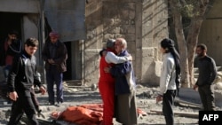 Nga sulmet ajrore dhe bombardimet e artilerisë së qeverisë u vranë një numër i civilëve, Aleppo 