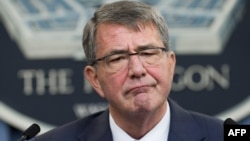 Birleşen Ştatlaryň goranmak sekretary Aş Karter (Ash Carter).