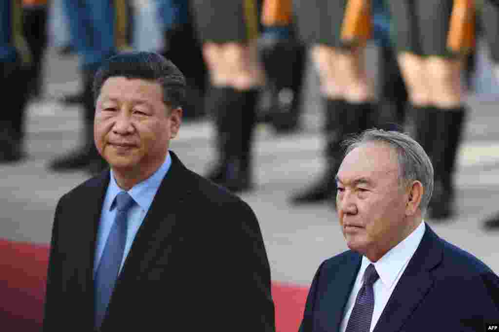 &nbsp;&quot;Я готов вместе с Вами управлять рулем большого корабля китайско-казахстанской дружбы&quot;, - сказал Си Цзиньпин, обращаясь к Нурсултану Назарбаеву.