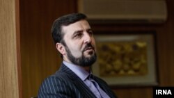 کاظم غریب آبادی، سفیر و نماینده ایران در سازمان‌های بین‌المللی در وین