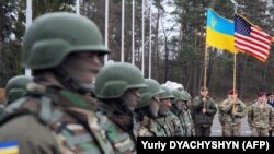 Військові США і України на Яворівському полігоні. 20 квітня 2015 року (ілюстраційне фото)