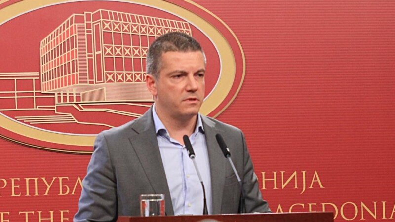 Манчевски најави прераспределба на вработените по Рамковен договор 